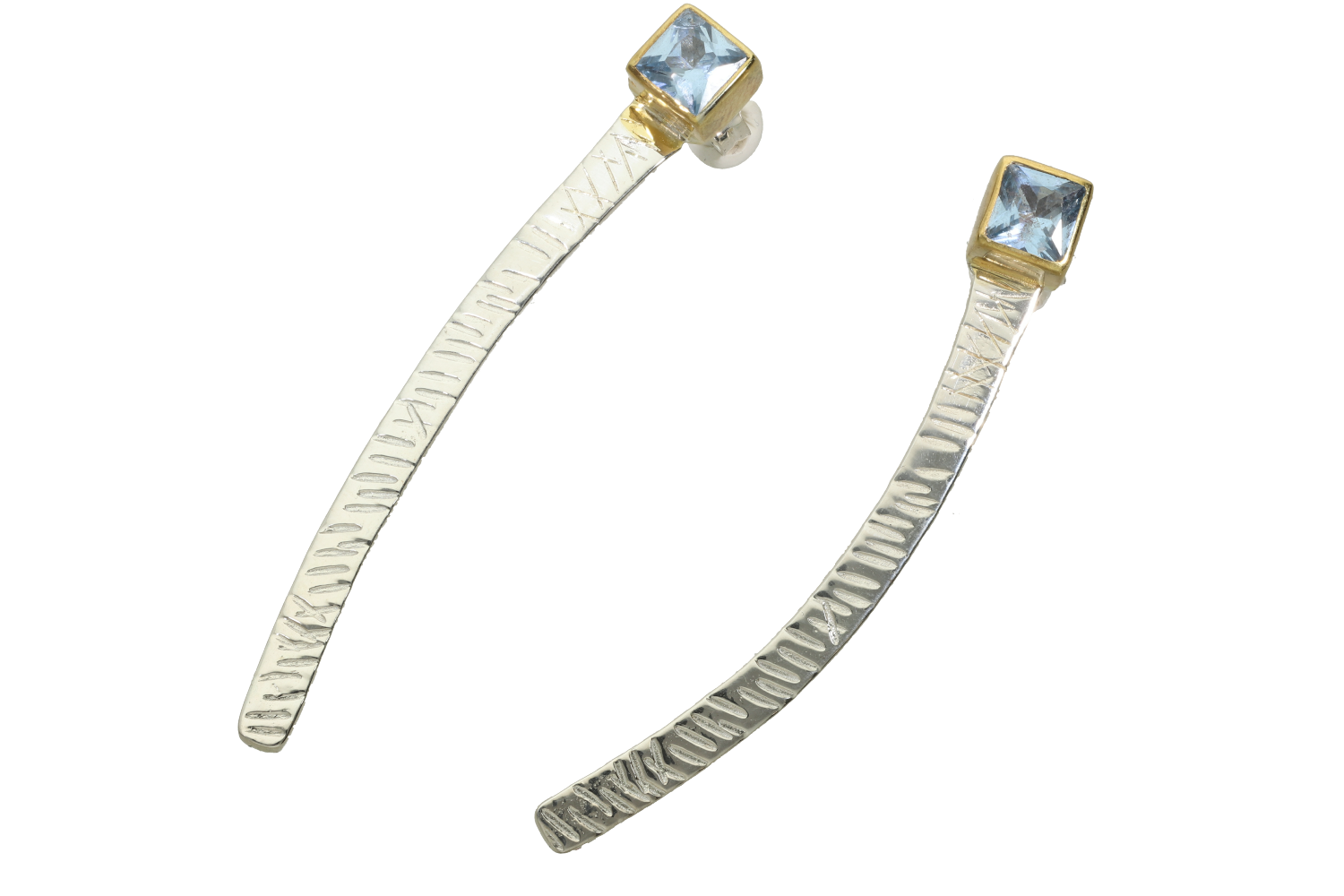 Σκουλαρίκια σε ασήμι 925° τετράγωνο μοτιφ με ζιργκόν και ασημένιο έλασμα