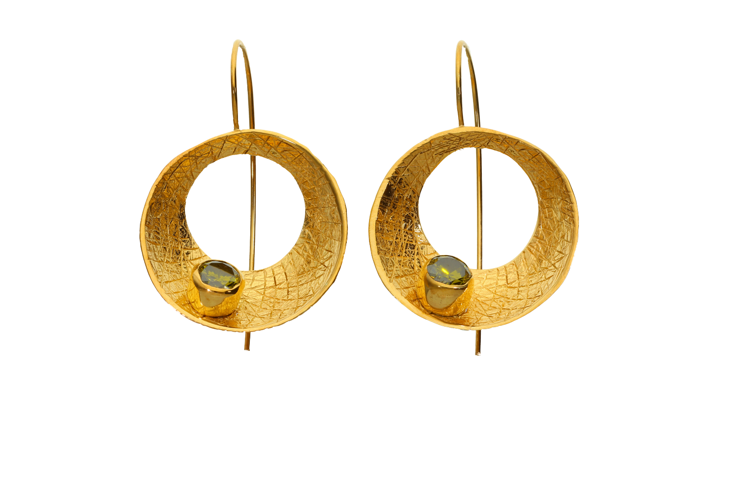 Σκουλαρίκια σε επιχρυσωμένο ασήμι 925° κώνος με ζιργκόν