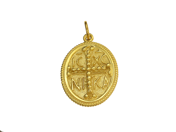 Φυλαχτό σε χρυσό 14Κ Κωνσταντινάτο, οβάλ με σταυρό από κοκκίδωση, κορδονάκι γύρω γύρω και ανάγλυφο IC XC NIKA