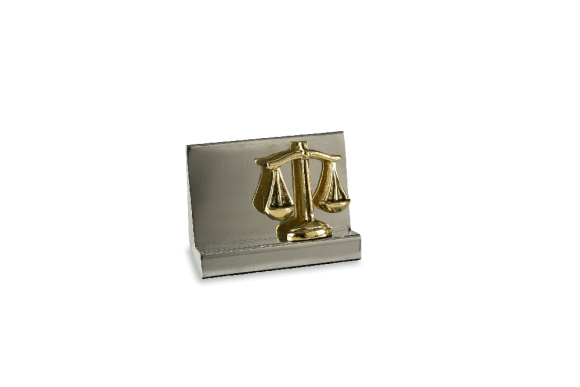 Καρτοθήκη Δικηγόρων σε αλουμίνιο με Ζυγαριά σε ορείχαλκο