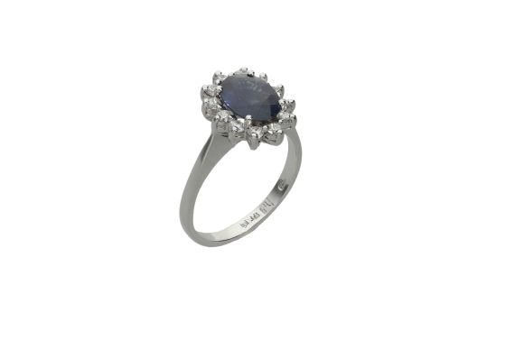 Δαχτυλίδι ροζέτα διαχρονική σε λευκόχρυσο 18Κ με οβάλ μπλε ζαφείρι και διαμάντια
