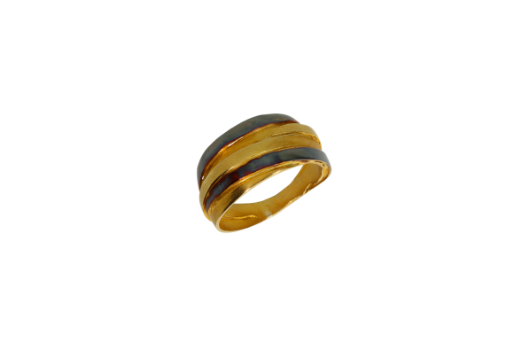 Δαχτυλίδι σε επιχρυσωμένο ασήμι 925° πέντε ενωμένες λωρίδες οι δύο μαυρισμένες