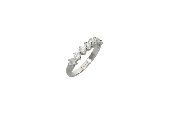 Δαχτυλίδι σειρέ σε ρόμβο από λευκόχρυσο 18Κ με επτά διαμάντια