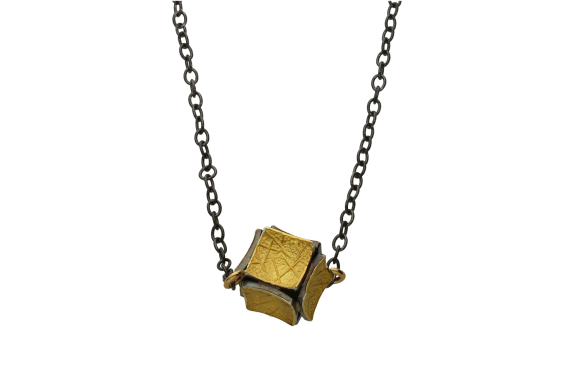 Κολιέ με κύβο από ασήμι και χρυσό 22Κ και αλυσίδα 