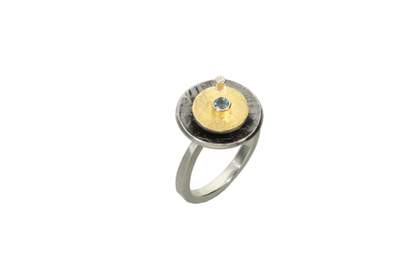 Δαχτυλίδι σε ασήμι και χρυσό 22Κ κύκλος με διαμάντι και ακουαμαρίνα 