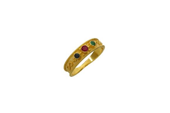 Δακτυλίδι σε χρυσό 18Κ χειροποίητο βυζαντινό με συρματερή τεχνική φέρει ρουμπινι ζαφείρι και σμαράγδι 