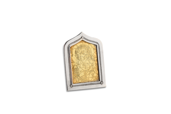 Εικόνα σε ασήμι 925° χειροποίητη με Φύλλο χρυσού στο κέντρο χαραγμένο και με ανοιγόμενο ποδαράκι