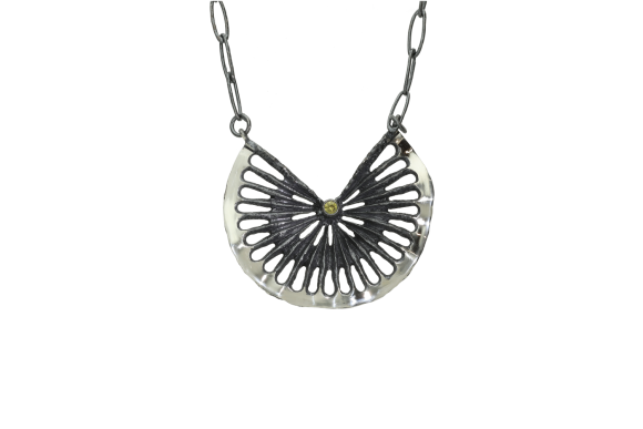 Μενταγιόν σε δίχρωμο ασήμι 925° και κίτρινο ζαφείρι