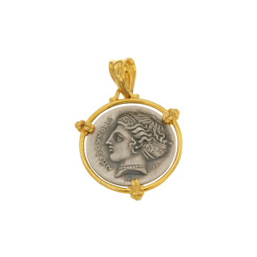 Μενταγιόν σε Ασήμι & επίχρυσο 925°  Στεφάνι σύρμα με 3 πιαστράκια και Νόμισμα Συρακοσίων με κεφαλή Αρεθούσας και πίσω Ηρακλή με λιοντάρι